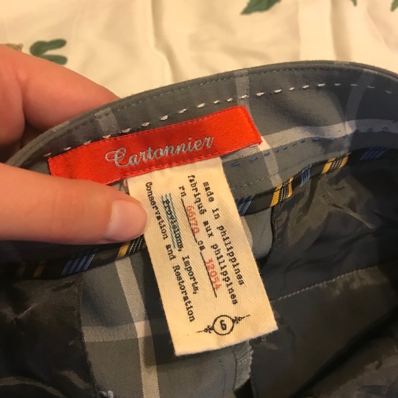 Super Cute Crop Trousers - Picture 5 of 5